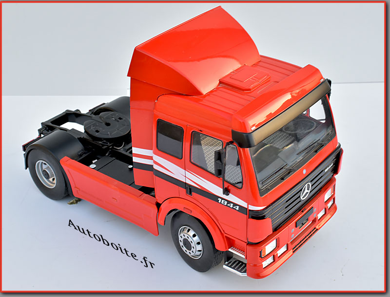 Scania MCG 1/18 av haut