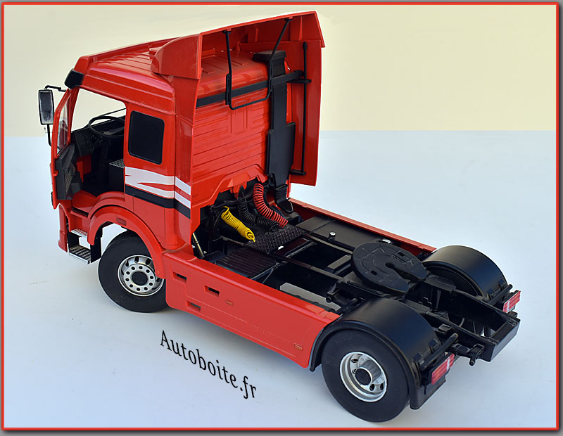 Scania MCG 1/18 avant haut ouv