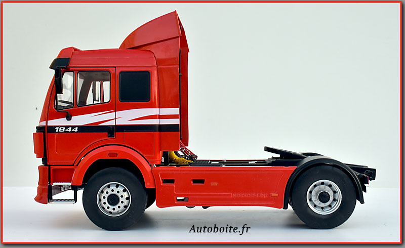 Scania MCG 1/18 latéral