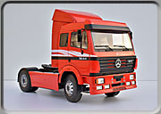 Mercedes 1844 au 1/18 Mercedes 1844 au 1/18