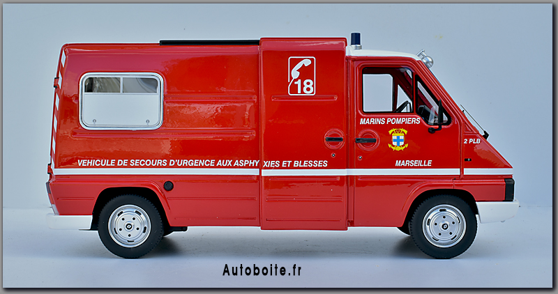 Scania MCG 1/18 latéral