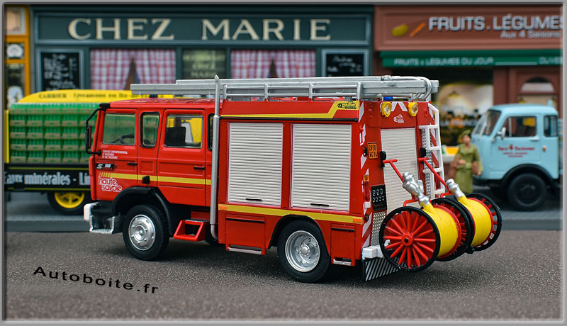 Renault S180 Pompiers de Haute Savoie au 1/43  hachette ar