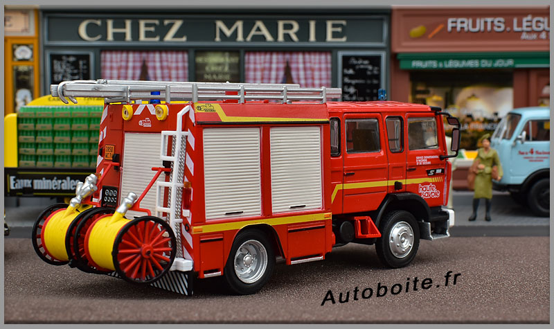 Renault S180 Pompiers de Haute Savoie au 1/43  hachette  ard