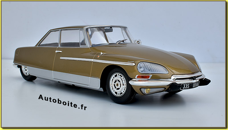 Citroën DS Chapron Le Leman 1968 or (Champagne) de Tacot 