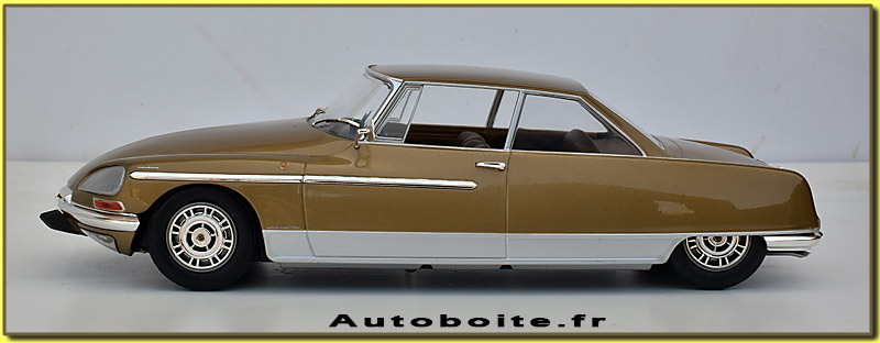 Citroën DS 21 Le Leman latérale