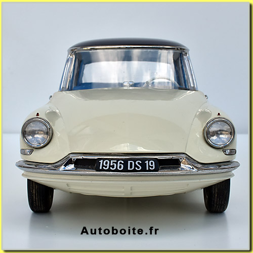 Citroën Citroën DS 19 1956 1/12 Norev vue  ar