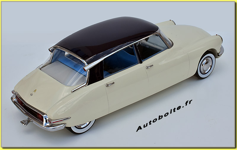 Citroën DS 19 1956 1/12 Norev h