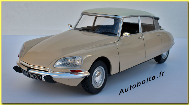 Citroën D Spécial beige 1972
au 1/18 ème 1/18