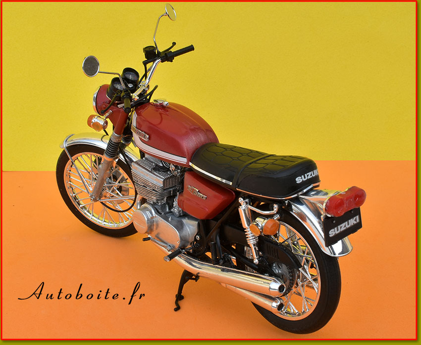 Suzuki GT 380 1972 1/12 AR2