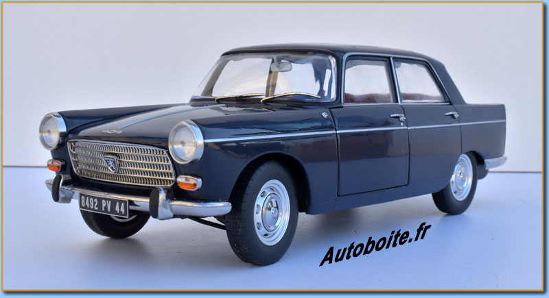 Peugeot 404 1/18 bleue 2