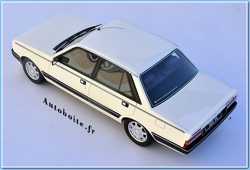 504 Peugeot 1/18 Otto haut AR