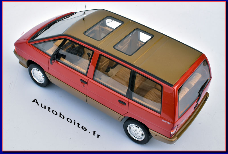 Renault Espace 2000 TSE 1984 rouge au 1/18 ème de Ottomobile haut ar